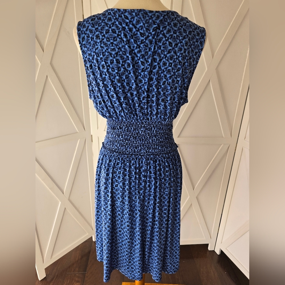 Adrienne Vittadini Smocked Waist Sleeveless Blue Dress - Picture 6 of 10